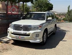 تۆیۆتا لاند کروزەر